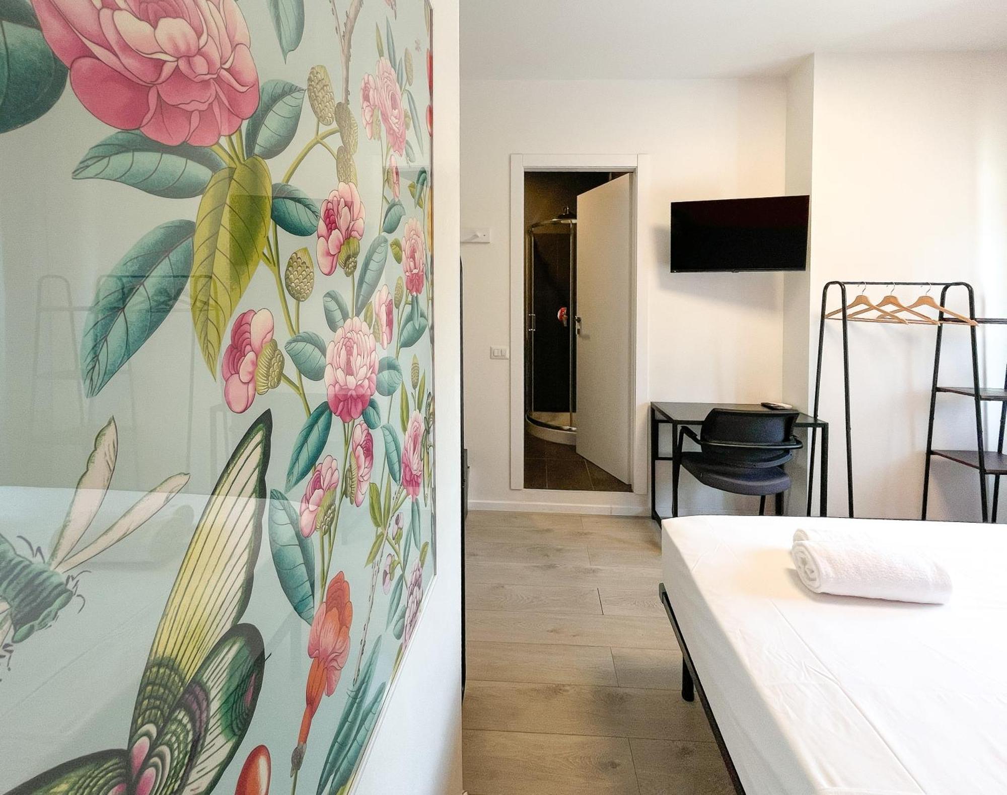 Rrrapido Colorful Rooms - Assago Phòng bức ảnh